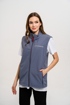 Жилет с логотипом KMT stanki - фото 1 - превью