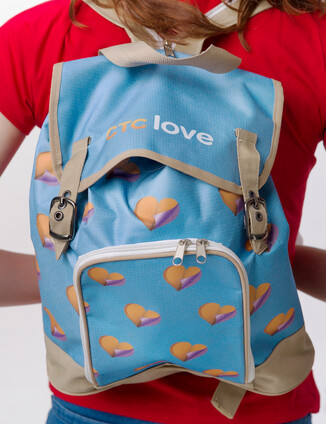 Рюкзак с логотипом «LOVE» - фото 1 - превью
