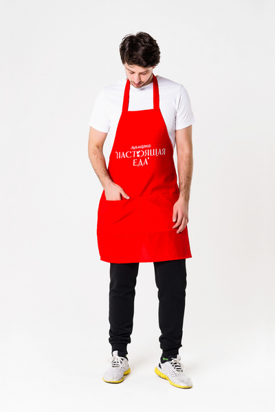 Красный фартук с двумя карманами