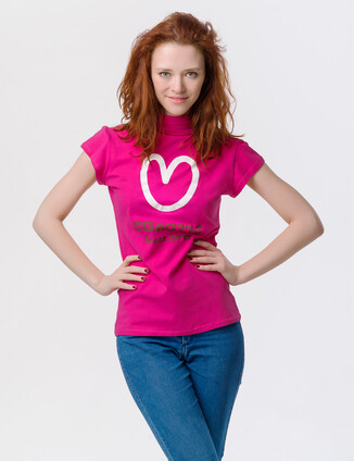 Розовая женская футболка - фото 0 - превью