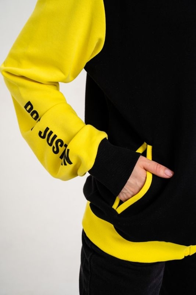 Толстовка черно-желтая на молнии